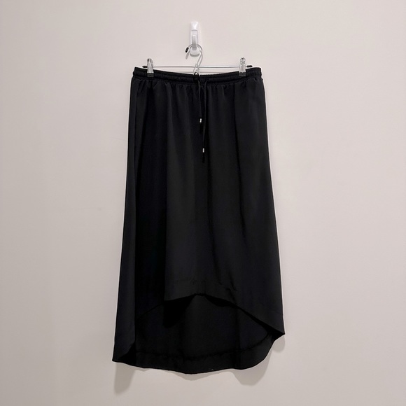 Smart Set, high low skirt, size M, black, good condition - Picture 1 of 3